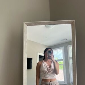 Sexy silk crowl neck top from forever 21 only worn once